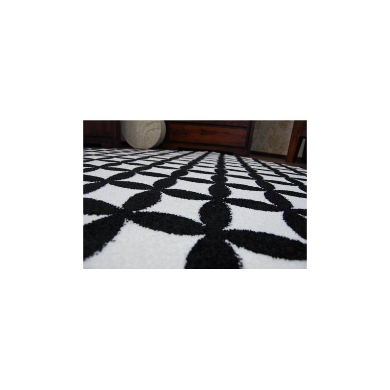 Dywan SKETCH - F757 krem/czarny - Karo 160x220cm Dywan SKETCH - F757 krem/czarny - Karo 160x220cm