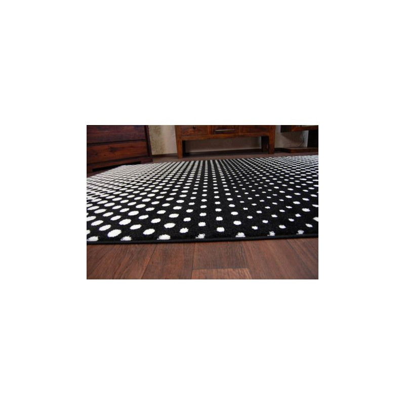 Dywan SKETCH - F762 krem/czarny - Kropki 140x190cm Dywan SKETCH - F762 krem/czarny - Kropki 140x190cm