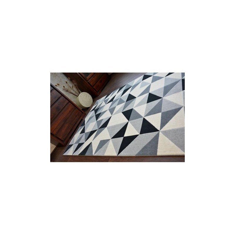 Dywan SCANDI 18214/652 - TRÓJKĄTY 120x170cm