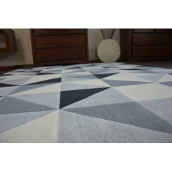 Dywan SCANDI 18214/652 - TRÓJKĄTY 120x170cm