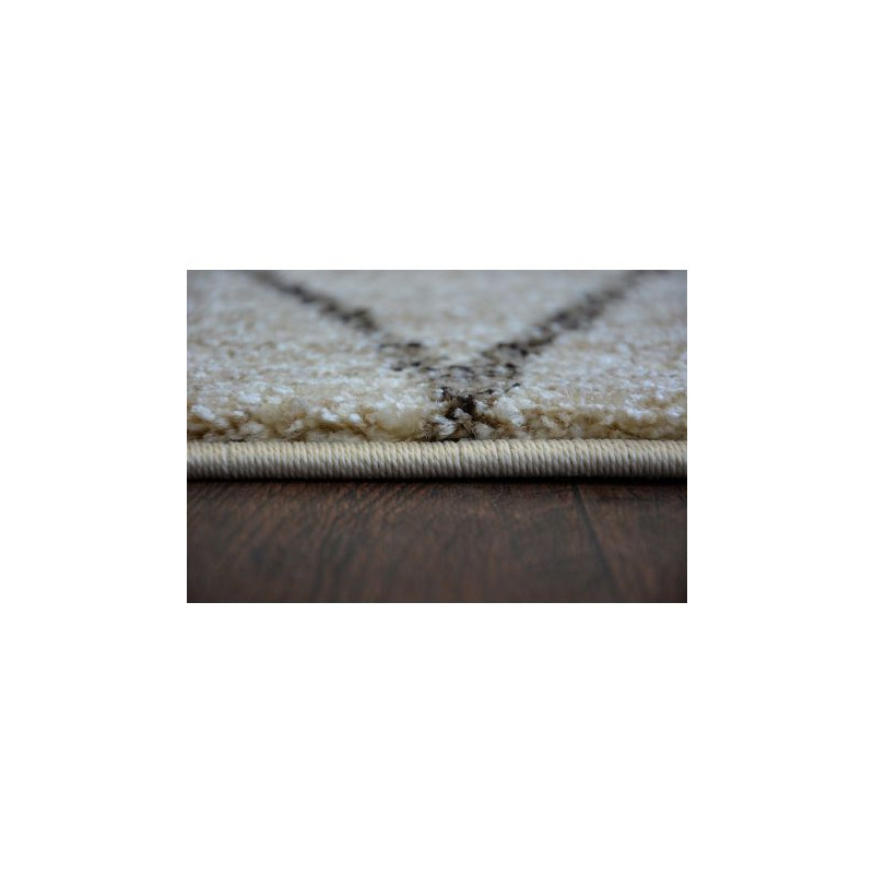 Dywan SHADOW 818 cream / l. beige - Trójkąty 280x370cm Dywan SHADOW 818 cream / l. beige - Trójkąty 280x370cm