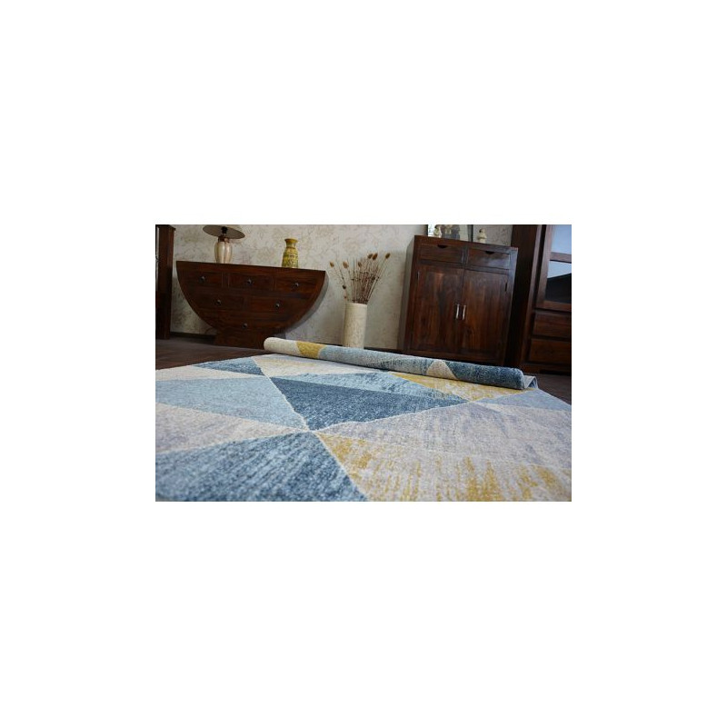 Dywan NORDIC TRIANGLE niebieski/krem G4584 140x190cm Dywan NORDIC TRIANGLE niebieski/krem G4584 140x190cm