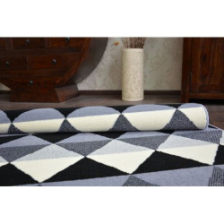 Dywan BCF BASE TRIANGLES 3813 TRÓJKĄTY czarny/szary 160x220cm
