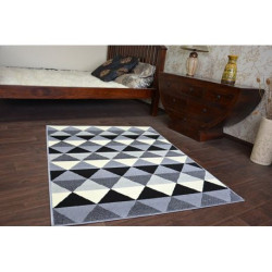 Dywan BCF BASE TRIANGLES 3813 TRÓJKĄTY czarny/szary 160x220cm Dywan BCF BASE TRIANGLES 3813 TRÓJKĄTY czarny/szary 160x220cm