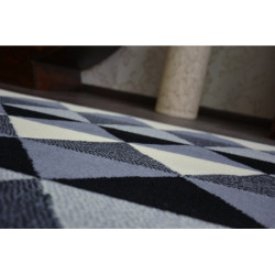 Dywan BCF BASE TRIANGLES 3813 TRÓJKĄTY czarny/szary 160x220cm Dywan BCF BASE TRIANGLES 3813 TRÓJKĄTY czarny/szary 160x220cm