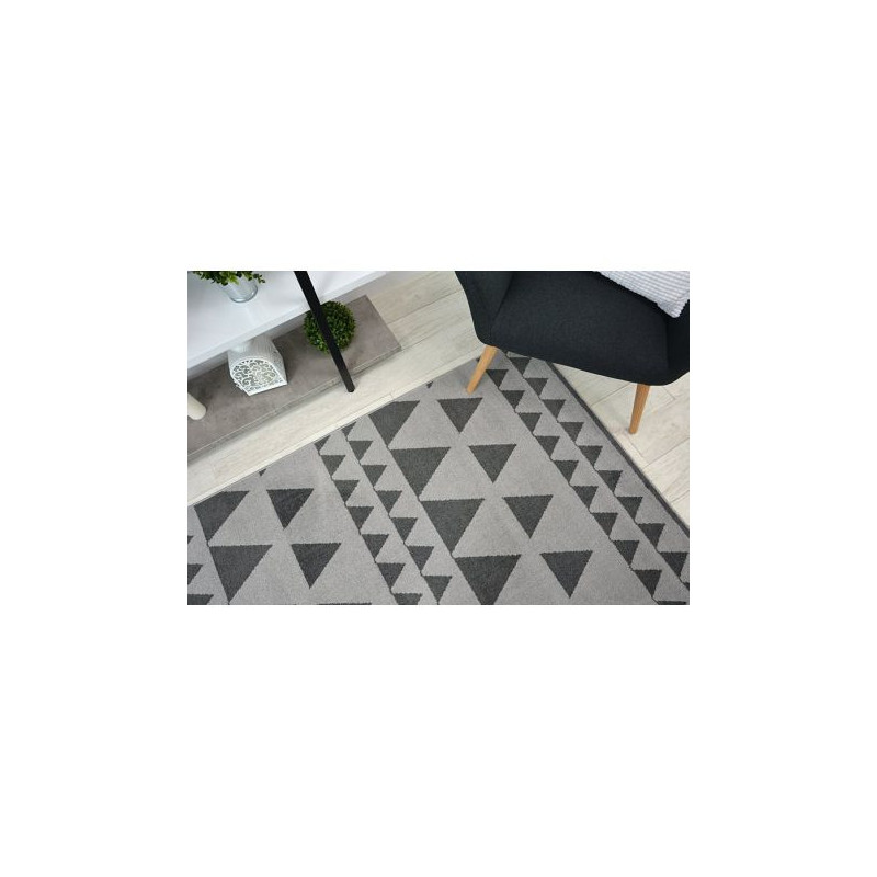 Dywan SENSE Micro 81243 TRÓJKĄTY srebrny/antracyt 160x230cm Dywan SENSE Micro 81243 TRÓJKĄTY srebrny/antracyt 160x230cm