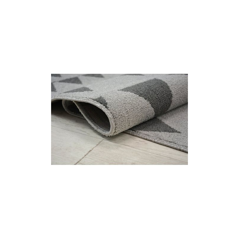 Dywan SENSE Micro 81243 TRÓJKĄTY srebrny/antracyt 160x230cm Dywan SENSE Micro 81243 TRÓJKĄTY srebrny/antracyt 160x230cm