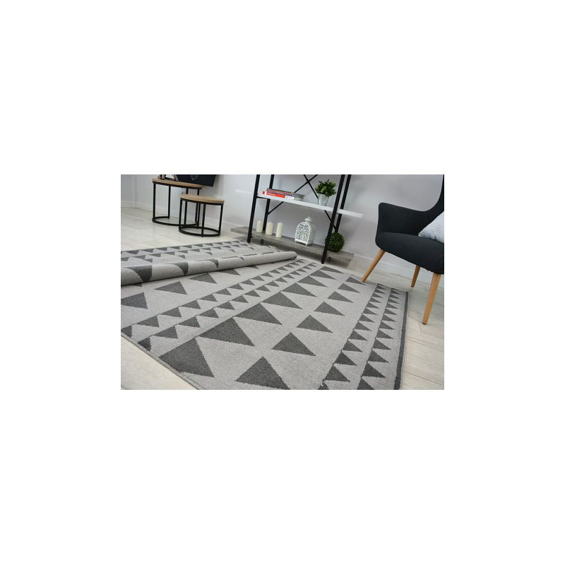 Dywan SENSE Micro 81243 TRÓJKĄTY srebrny/antracyt 160x230cm Dywan SENSE Micro 81243 TRÓJKĄTY srebrny/antracyt 160x230cm