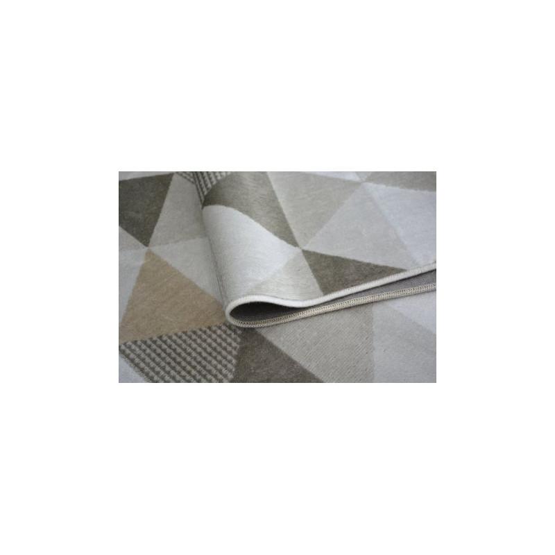 Dywan NOBIS 84166 krem - Trójkąty 160x230cm Dywan NOBIS 84166 krem - Trójkąty 160x230cm