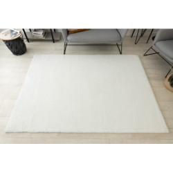 Dywan BUNNY biały IMITACJA FUTRA KRÓLIKA 120x170cm Dywan BUNNY biały IMITACJA FUTRA KRÓLIKA 120x170cm