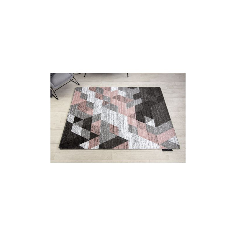 Dywan INTERO TECHNIC 3D Romby Trójkąty różowy 160x220cm