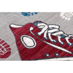 Dywan dziecięcy TOYS 75325 Trampki, buty dla dzieci - nowoczesny, nieregularny kształt szary / czerwony fuksja 133x192cm Dywan dziecięcy TOYS 75325 Trampki, buty dla dzieci - nowoczesny, nieregularny kształt szary / czerwony fuksja 133x192cm